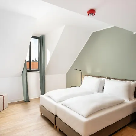 Elaya Center, Trademark By Wyndham 3* Regensburg