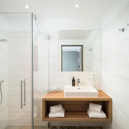 Hotel Elaya Center, Trademark By Wyndham