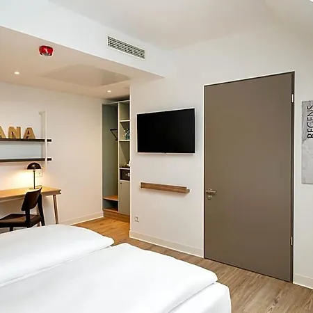Hotel Elaya Center, Trademark By Wyndham 3*