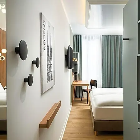 Elaya Center, Trademark By Wyndham