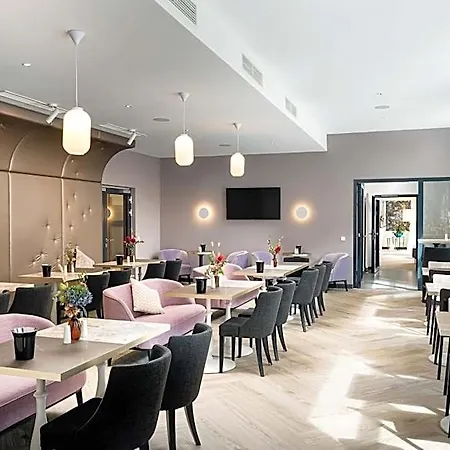 Elaya Center, Trademark By Wyndham 3*