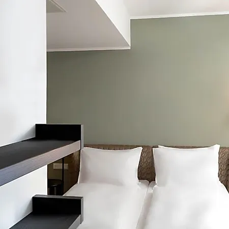 Hotel Elaya Center, Trademark By Wyndham 3*