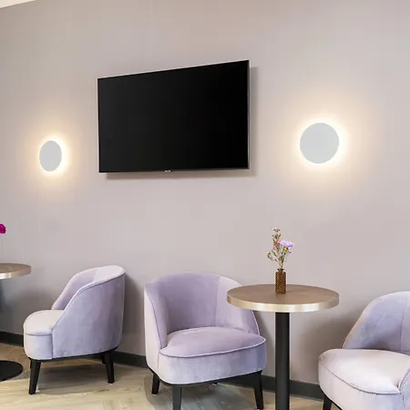 Elaya Center, Trademark By Wyndham Hotel 3*