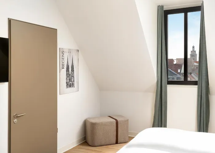 Elaya Center, Trademark By Wyndham