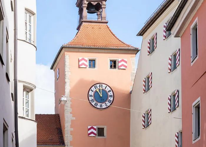 Elaya Center, Trademark By Wyndham Hotel