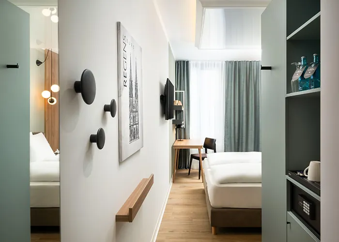 Elaya Center, Trademark By Wyndham