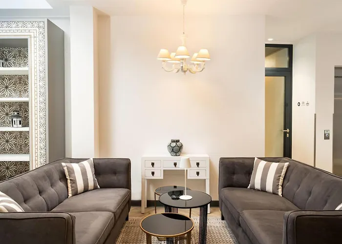 Elaya Center, Trademark By Wyndham Hotel