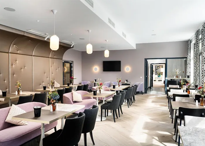 Elaya Center, Trademark By Wyndham 3* Regensburg